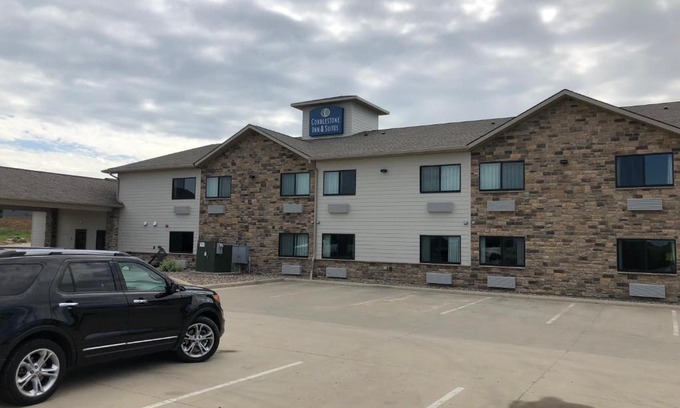 Denison Hotel | Cobblestone Inn & Suites - Denison | Oak Ridge