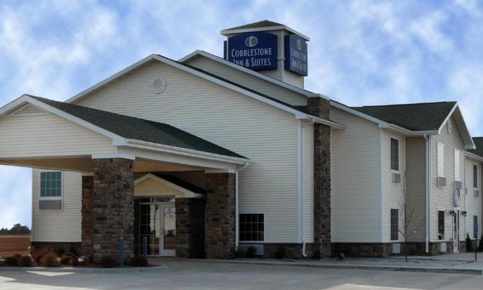 Harper Hotel | Cobblestone Inn & Suites - Harper
