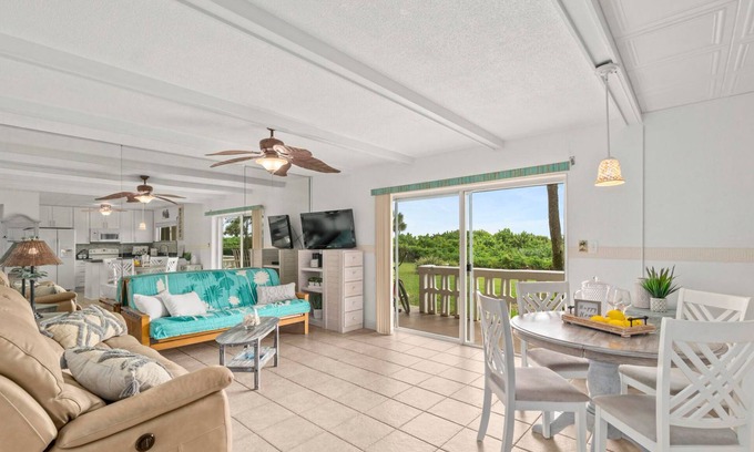Cocoa Beach Condo | Cocoa Beach Direct Oceanfront Condo - just a few steps to the beach!