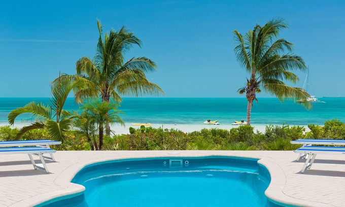 Ocean Point Villa | Coconut Beach Villa! BEACHFRONT! Private Pool! Couples/Families! Fall Discounts!