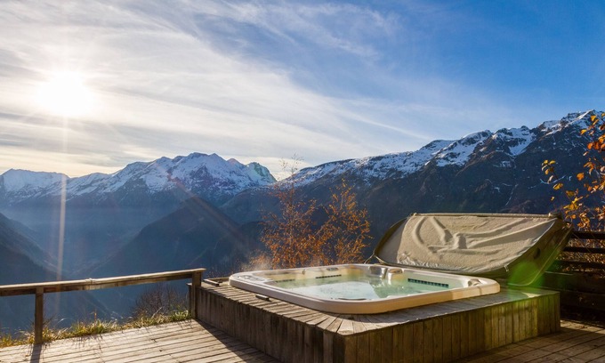 Villard-Reculas Apartment | Cocooning and upscale apartment - swimming pool sauna and spa- ideal family