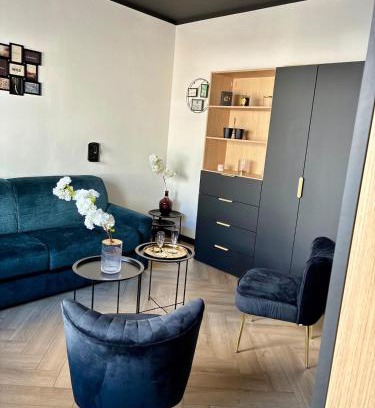 Royan Apartment | Coeur De Plage - Studio Royan Hyper Centre - Classé 3 étoiles - 2 pers - 150m plage