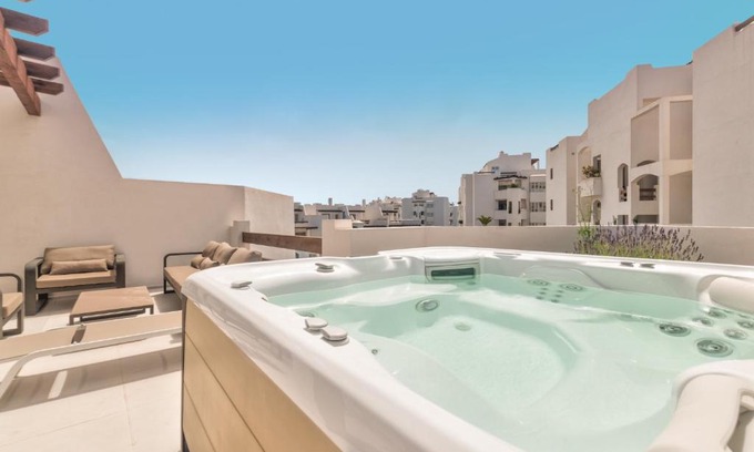 Palm-Mar House | Colinas - Bentor 3,4 PENTHOUSE POOL VIEW & JACUZZI