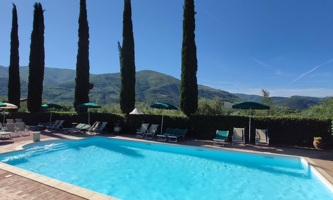 Precetto Apartment | COLLEOLIVO: Three-room apartment in farmhouse with swimming pool, Marmore Falls