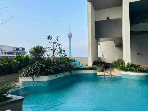 Ibbanwala Apartment | Colombo Skyline Luxury Apartments at Tri-Zen - Pool and Amazing City Views