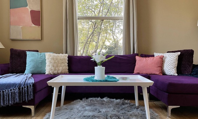 Evansville House | Color Pop Casa | 2BR/1BA Townhome near Ford Center