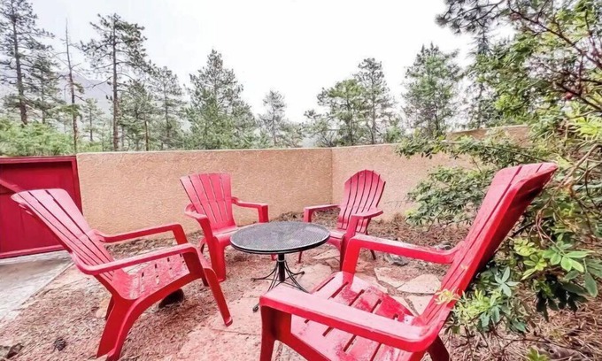 Cascade House | Colorado's best getaway and adventure located at the base of Pikes Peak #2