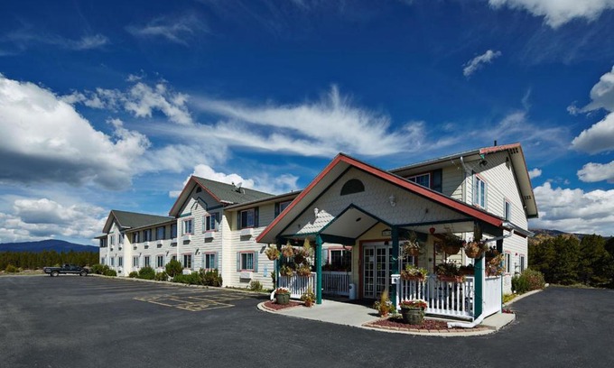 Leadville Hotel | Columbine Inn and Suites