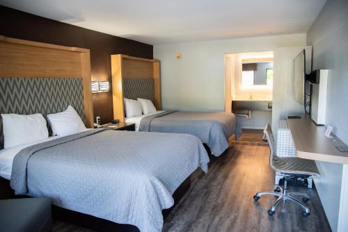 Lynn Hotel | Columbus Inn and Suites