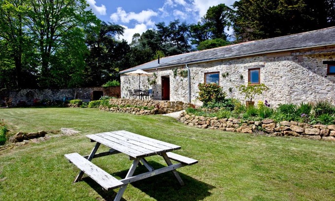 Wadeford House | Combe Barn
