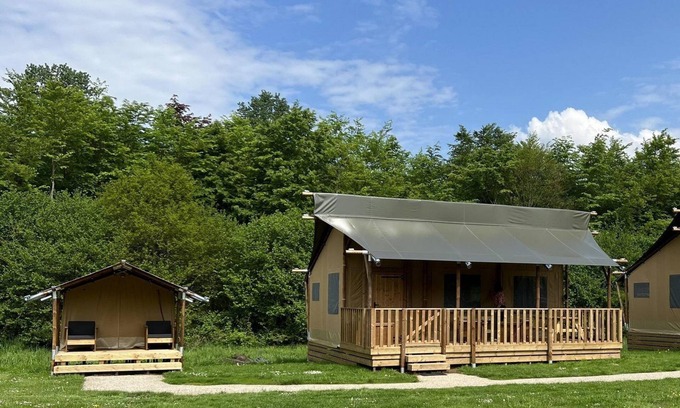 Zeewolde House | Combination of the most luxurious Glamping Lodge with adjacent sleeping tent for 8 people
