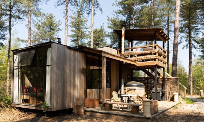 Maaseik House | Combining luxury with back to basics