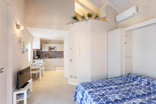Massino Visconti Apartment | COME A CASA 19 - Romantic Studio