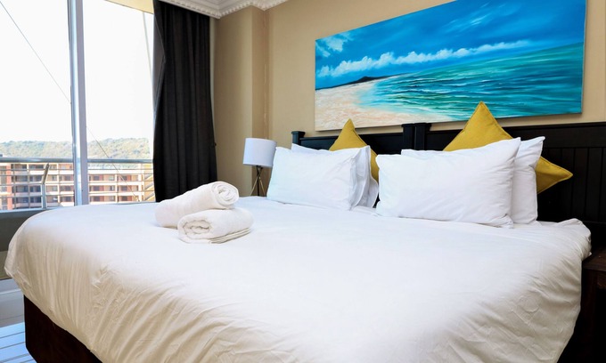 Durban Point Apartment | Come feel the warmth and sunshine of Durban in our Modern beach Apartments