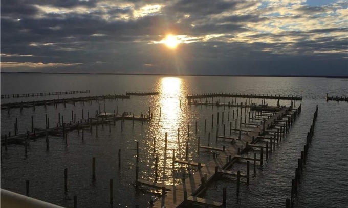 Dewey Beach Condo | Come see beautiful fall sunsets over the bay! Amazing off season rates!