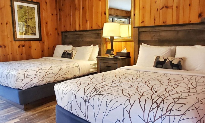 Estes Park Hotel | Come stay at the Rustic River Lodge for unbelievable views!