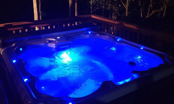Clarkesville Cottage | Come stay on the farm! King Bed Hot tub minutes from Alpine Helen GA