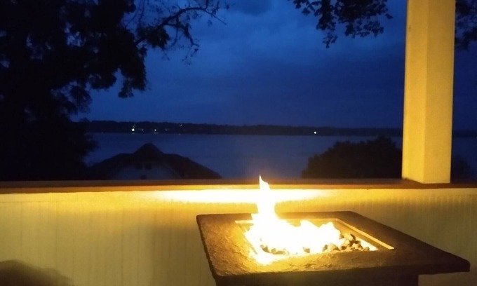 Seneca Falls House | Come to wine country and enjoy spectacular views of Cayuga Lake