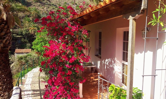 San Sebastian de la Gomera House | Comfortable cottage in a quiet location