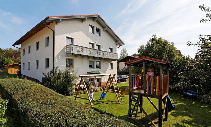 St. Oswald Apartment | Comfortably furnished vacation apartment for 6 people at the Bavarian Forest National Park