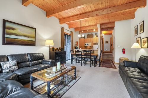 Kirkwood Apartment | Comfort in the Sierras - Edelweiss 2BR - Kirkwood condo