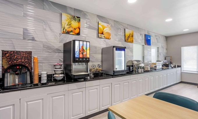 Harrisburg Hotel | Comfort Inn & Suites Harrisburg-Hershey North