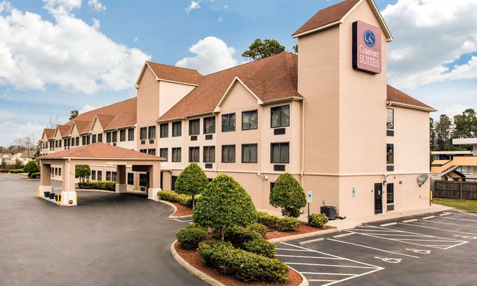 Wilmington Hotel | Comfort Suites Wilmington Near Downtown