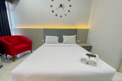 Semarang Apartment | Comfortable 1BR without Living Room at Amartha View Apartment By Travelio