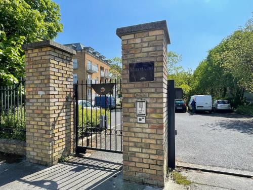Beaumont Apartment | Comfortable 2-Bedroom Apartment near Airport