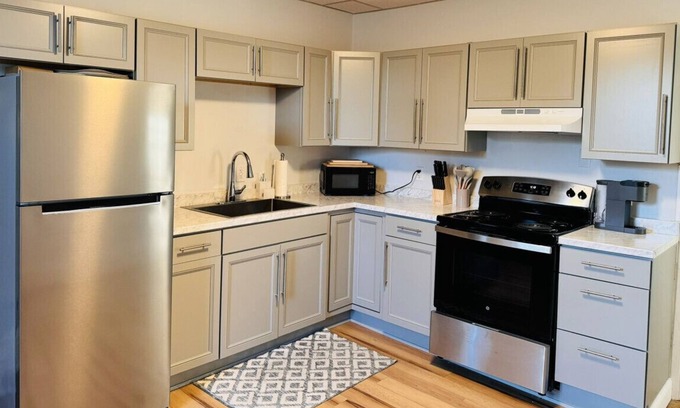 Bangor Apartment | Comfortable 2BR Apartment in Downtown Area