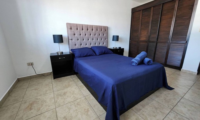 Monterrey Municipality Apartment | Comfortable Apartment In Tec Zone - 3 Mi