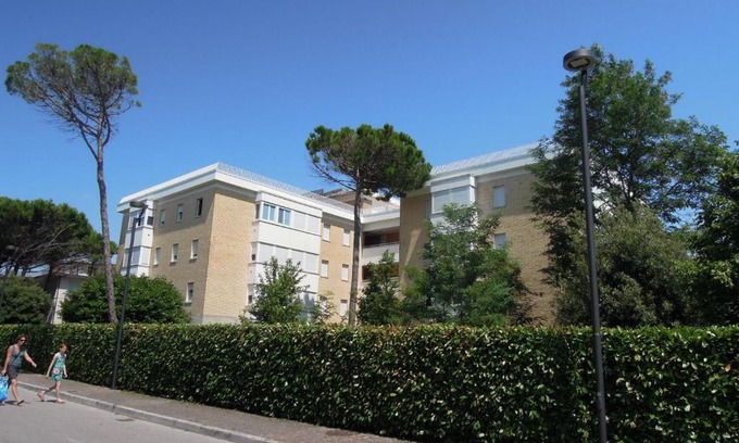 Bibione Pineda Apartment | Comfortable apartment with parking near the beach