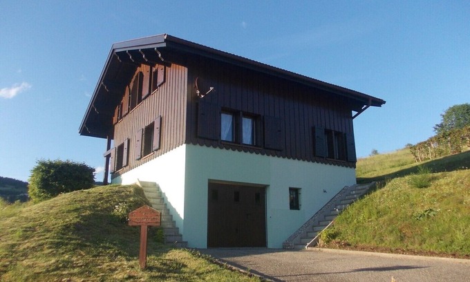 Fresse-sur-Moselle Ski Chalet | Comfortable chalet in a quiet area in the Hautes Vosges in Dennerie
