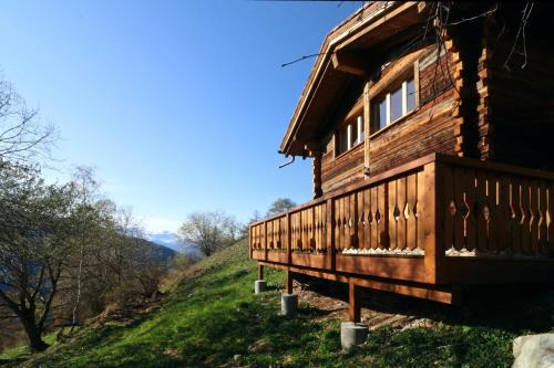St. Luc Ski Chalet | Comfortable chalet in the heart of nature, calm and peaceful