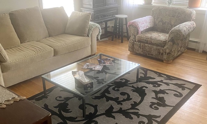 Portsmouth House | Comfortable Home in Portsmouth NH - The Heart of The NH Seacoast