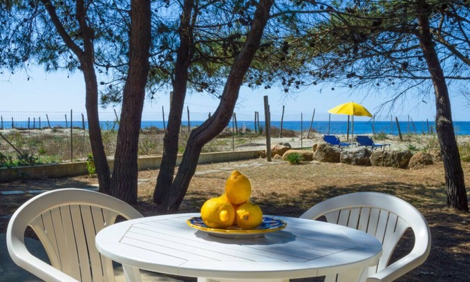 Marina di Ascea Villa | Comfortable independent holiday home with direct access to the beach of Ascea