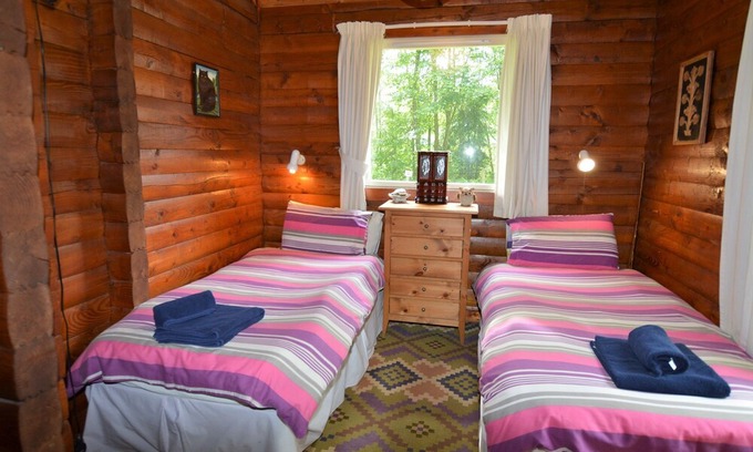 Rashfield Ski Chalet | Comfortable lodge, excellant location close to Benmore Gardens, pet friendly.