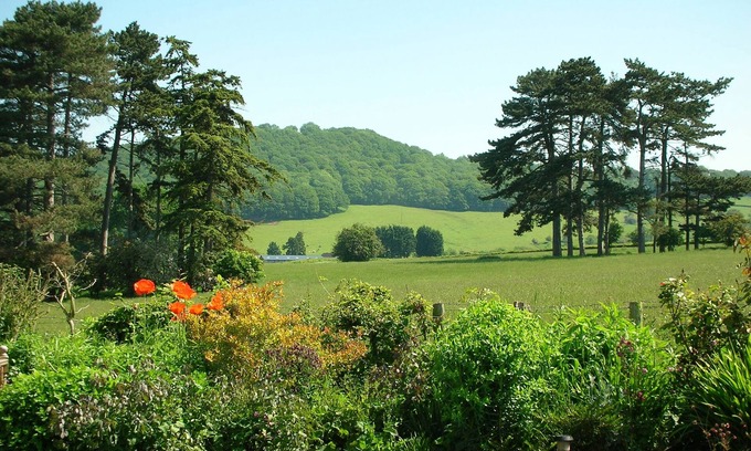 Hay on Wye Apartment | Comfortable, pet friendly accommodation a short walk from Hay-on-Wye.