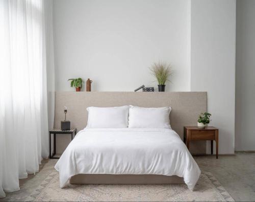 Oster Bed & Breakfast | Comfortable room in Malmo- Husievägen 100