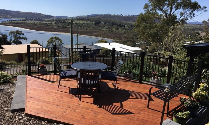 Primrose Sands Apartment | Comfortable studio apartment overlooking the beautiful Carlton River