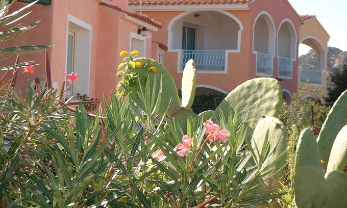 Tiriddo Apartment | Comfortable studio with sea view and balcony or terrace