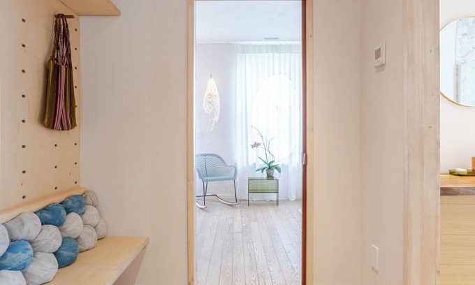 Mile End Apartment | Comfortable & unique apartment. Excellent location.