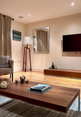 Sands End Apartment | Comfortable & Well-Located 2 Bed Apartment in Chelsea