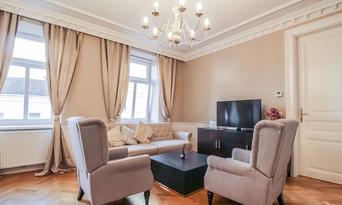 Floridsdorf Villa | Comfortable, well-located Premium Villa SW