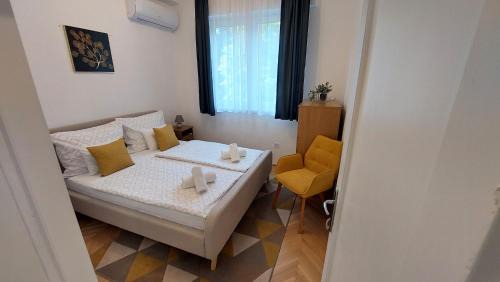 Kelenfold Apartment | Comfy and stylish jewelry box