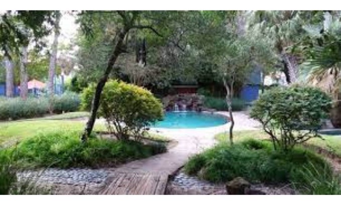 Westchase Apartment | Comfy apartment with beautiful pool & jacuzzi