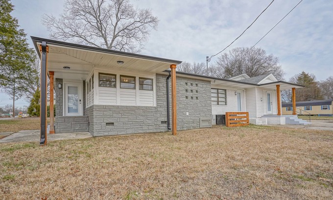 Kannapolis House | Comfy, Cozy - Home Away From Home (6 Guest)