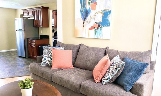 Brockton Apartment | Comfy Easeful Two Bedroom Apartment. 30 Minutes to Boston