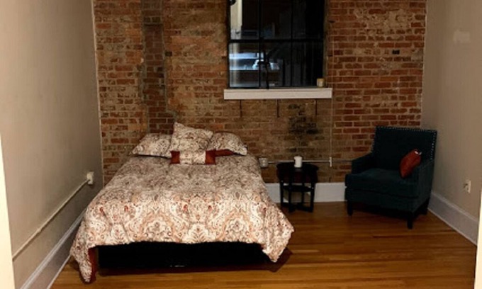Gastonia House | Comfy Loft in Downtown Gastonia