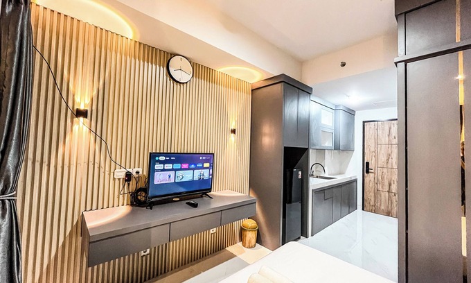 Makassar Apartment | Comfy Studio Apartment At Delft Ciputra Makassar